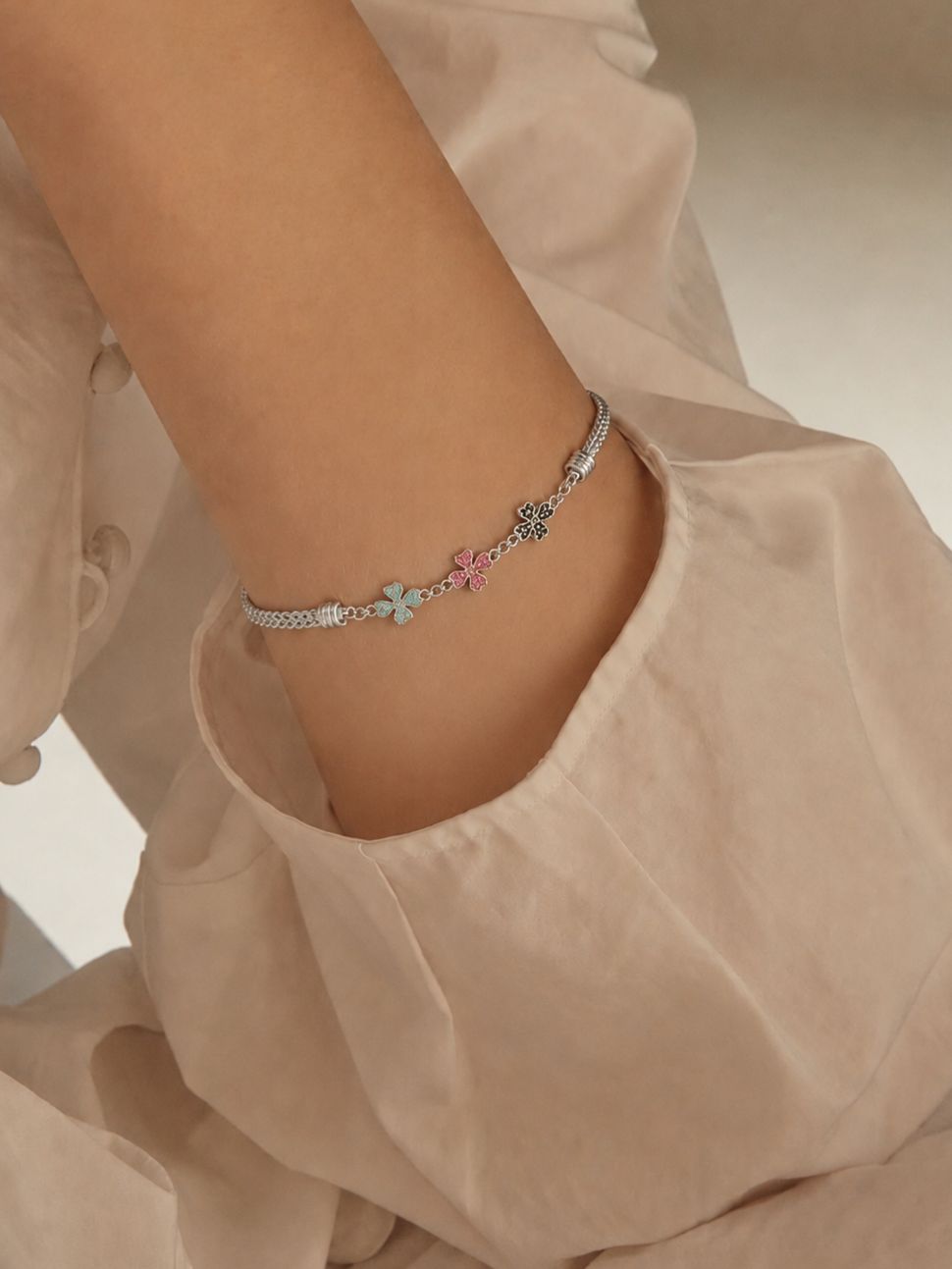 Flutter Bloom Bracelet